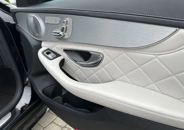 Mercedes-Benz Klasa C cena 224800 przebieg: 126700, rok produkcji 2016 z Kalisz małe 379